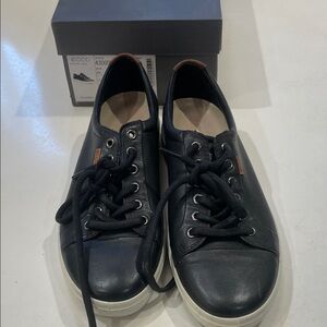 Ecco Women's Dark Sneakers with Light Sole